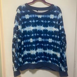 Women’s long sleeve shirt size L